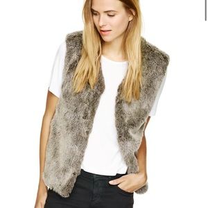 Aritzia Talula Faux Fur Vest Jacket